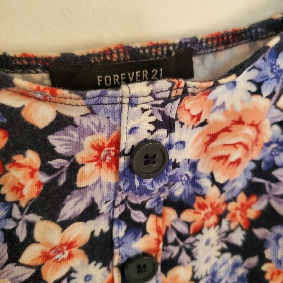 Forever 21 Floral Romper - Picture 4 of 6
